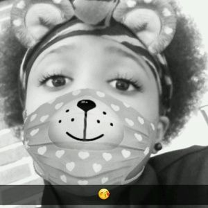 Meet your Posher, Hannah